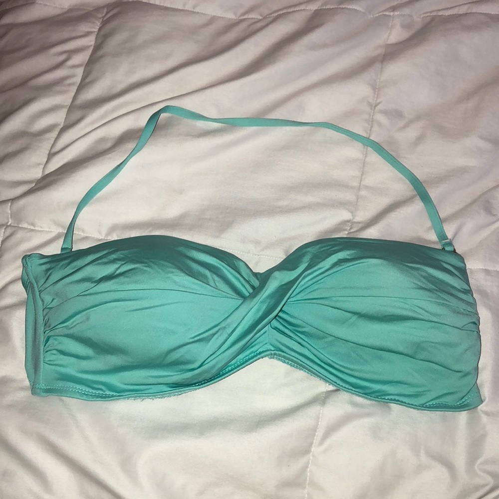 Bikini top.